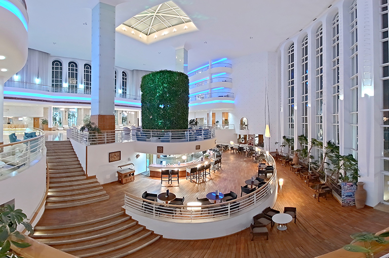 Hall Central